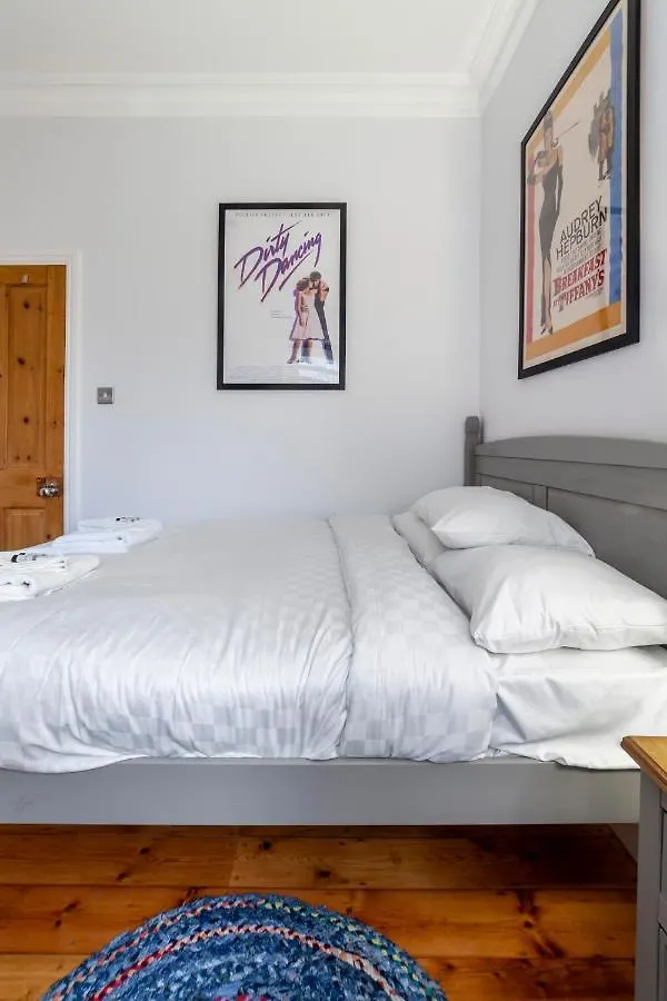Stylish 1 Bdr Apt Wcommunal Garden, Greenwich London Apartment